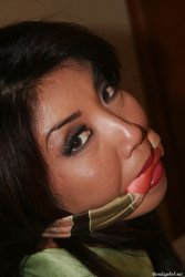 47 exclusive pictures.